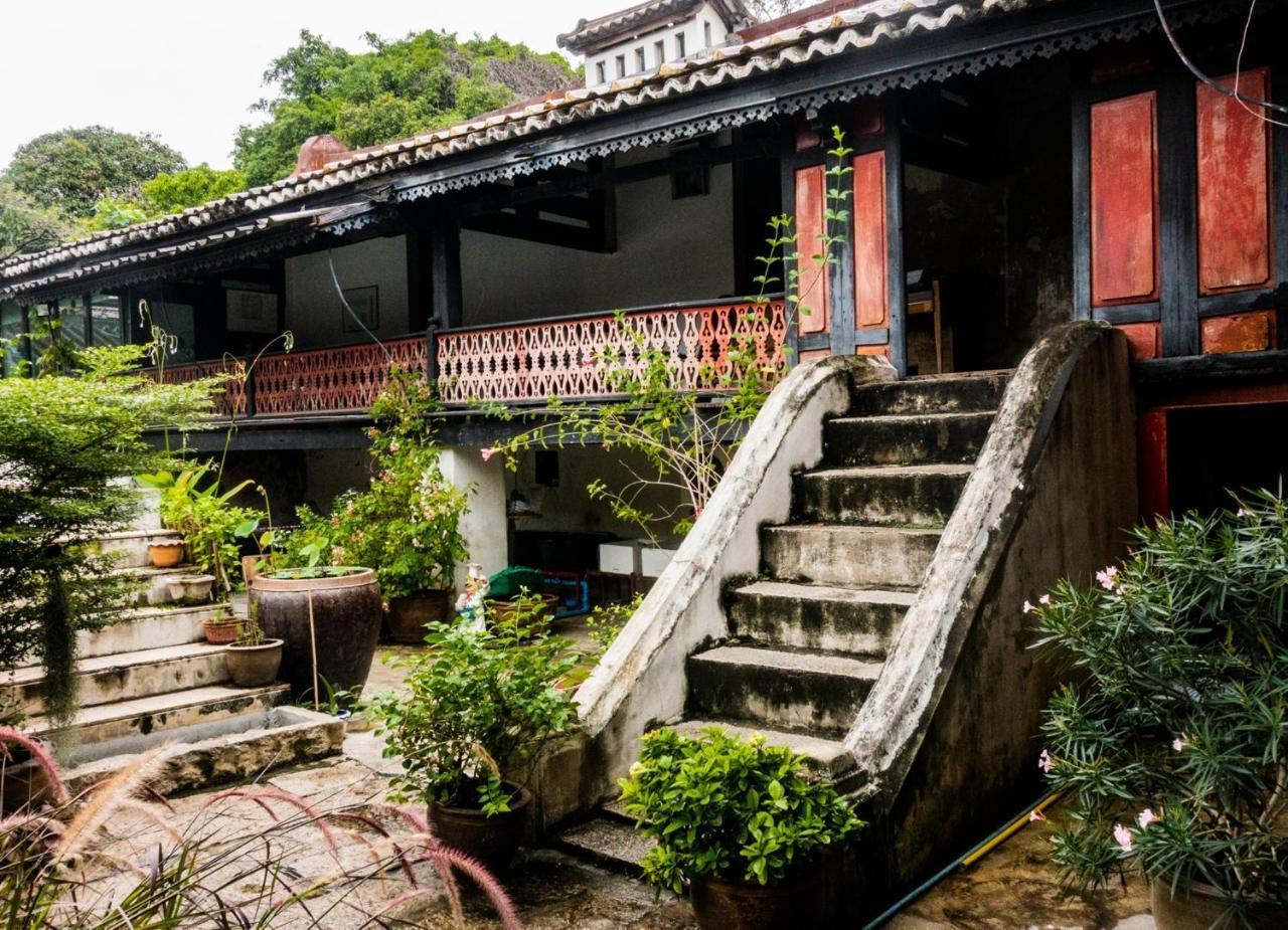Four Sisters Homestay Bangkok Exterior foto